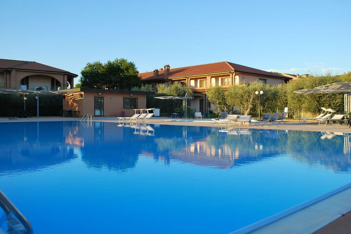 Pools & Facilities