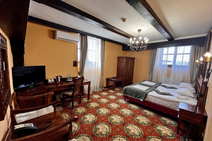 Room 20 of 127