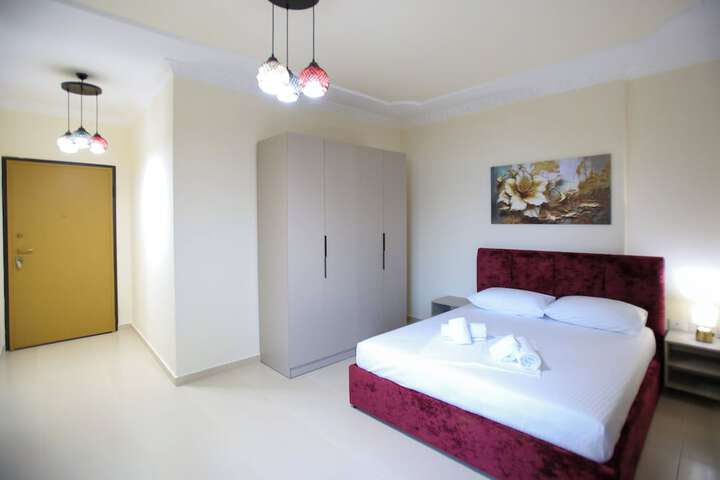 Room 28 of 95