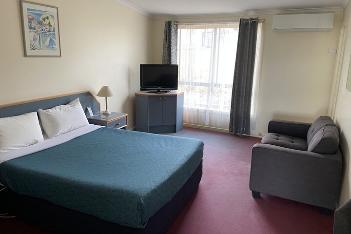 Room 15 of 54