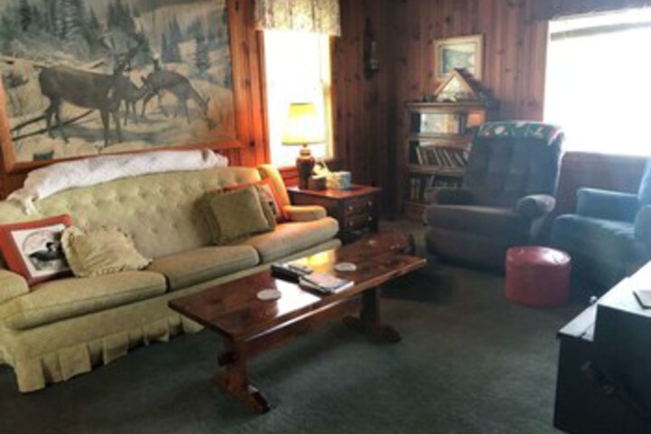Room 6 of 17