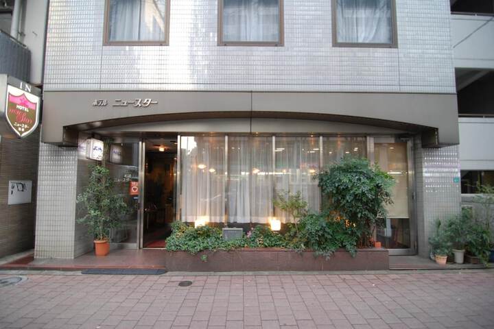 Hotel 27 of 28
