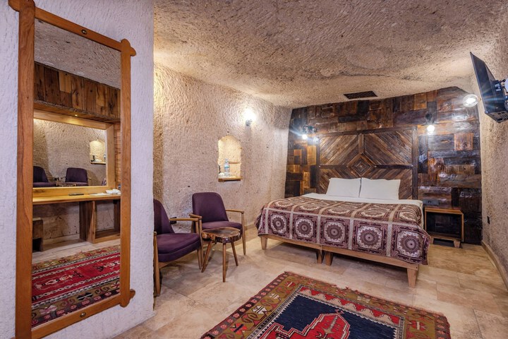 Room 21 of 77