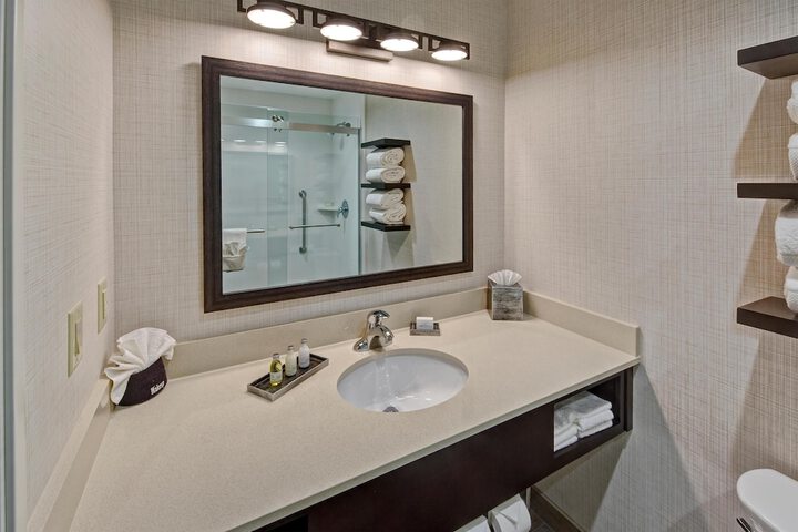 Bathroom shower