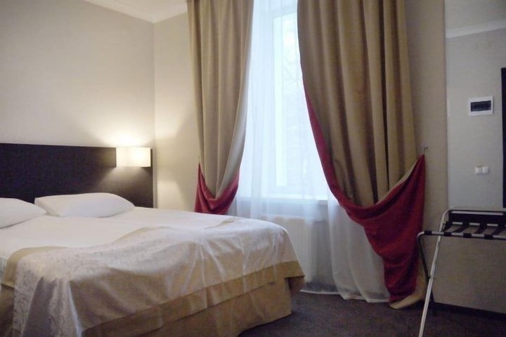 Room 14 of 63