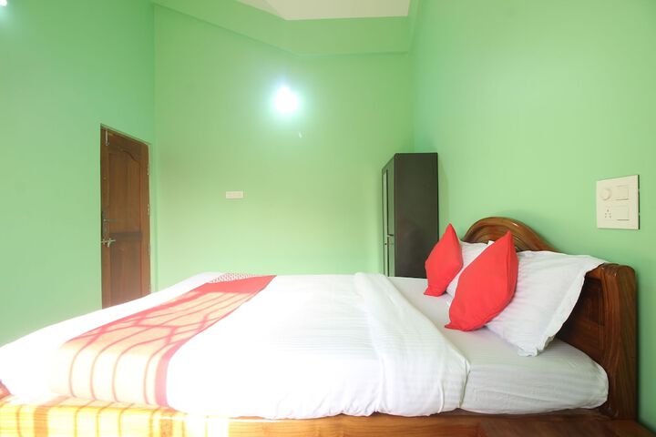 Room 27 of 31
