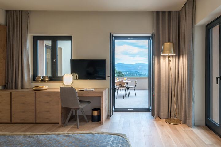 Room 21 of 131