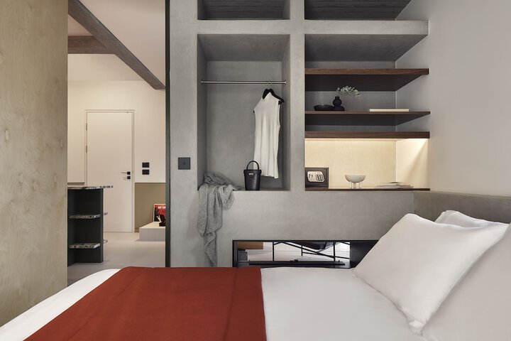 Room 18 of 59