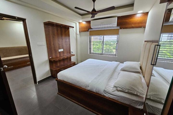 Room 15 of 25