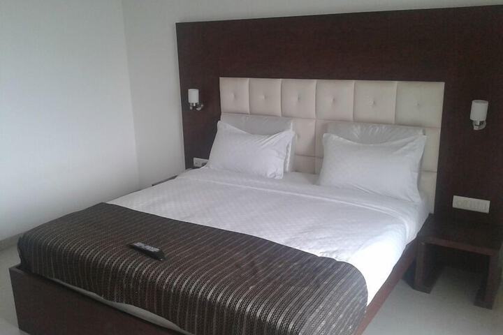 Room 28 of 57