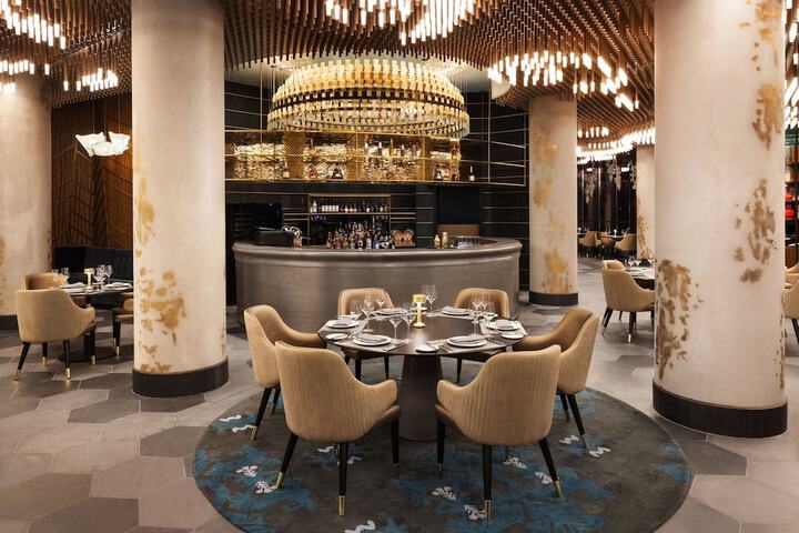 Dining 76 of 129