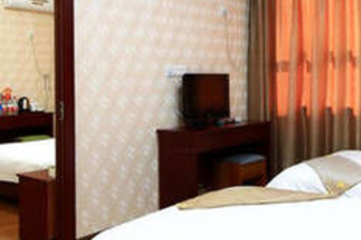 Room 7 of 44