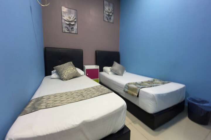 Room 56 of 68