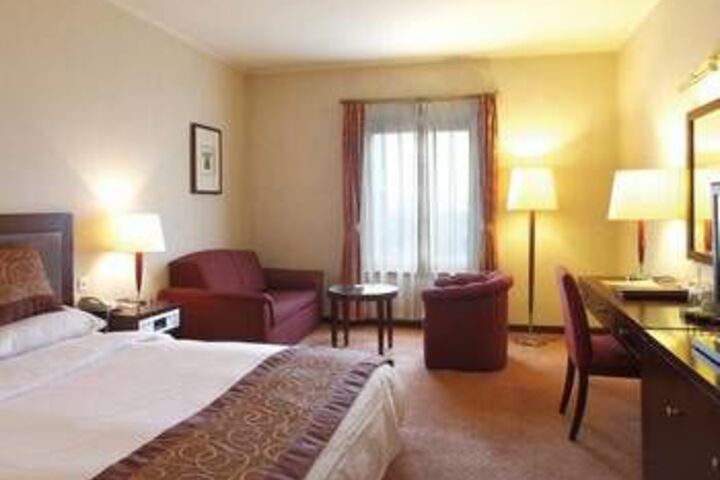 Room 27 of 54