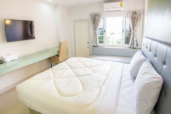 Room 4 of 29