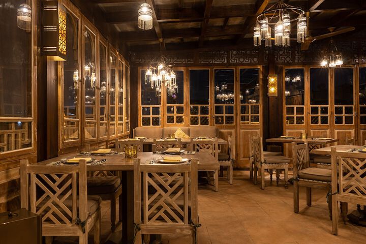 Dining 36 of 41