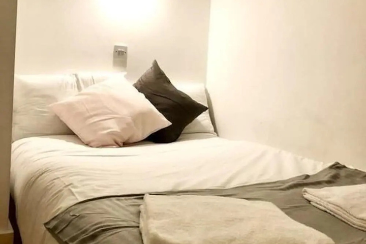 Room 10 of 10