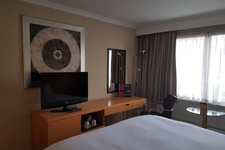 Room 17 of 45