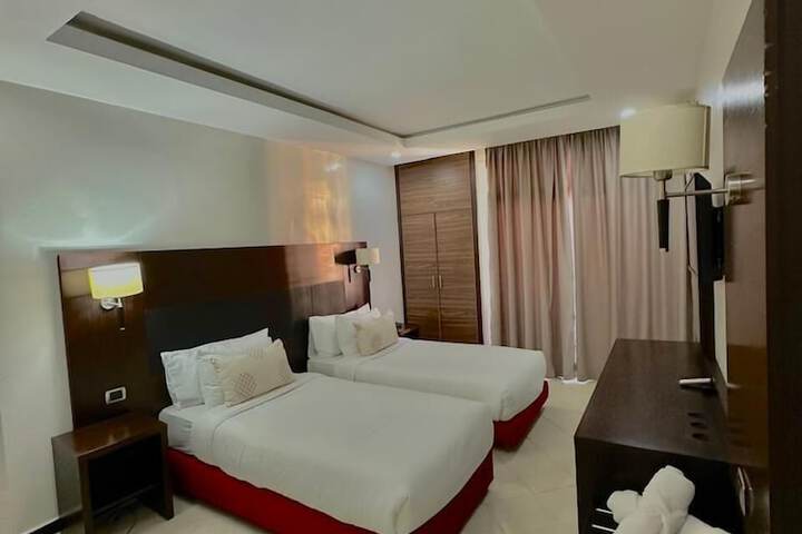 Room 19 of 41