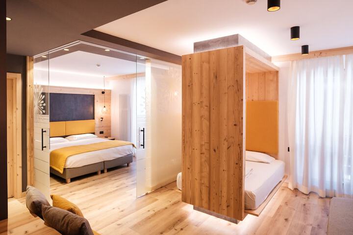 Room 46 of 177