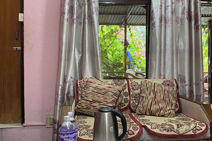 Room 10 of 35