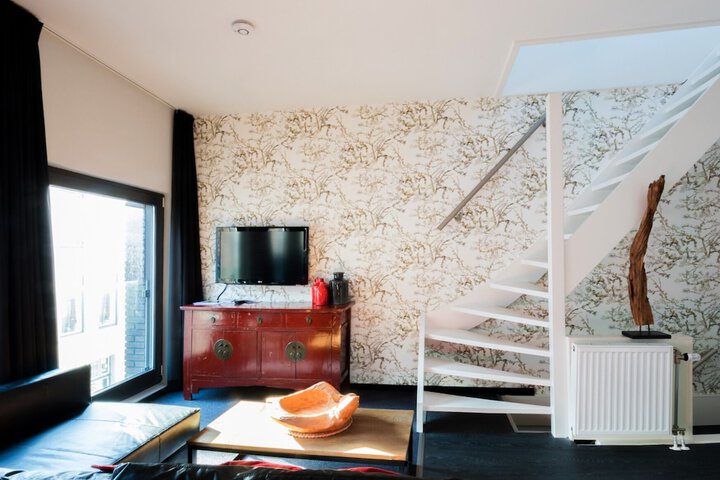 Room 21 of 49