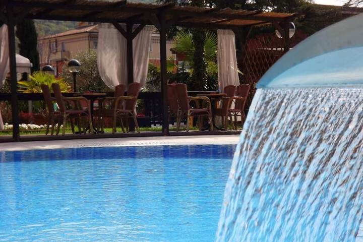 Hotel Pool