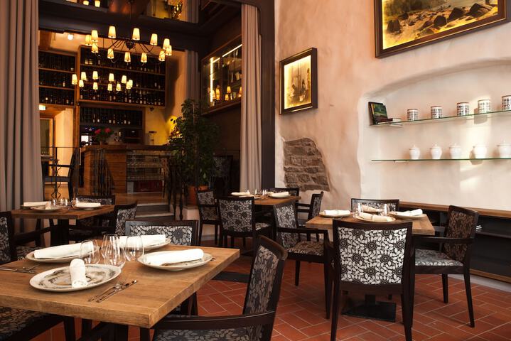 Dining 72 of 91
