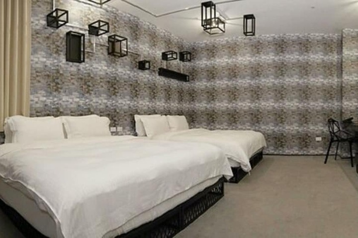 Room 21 of 89
