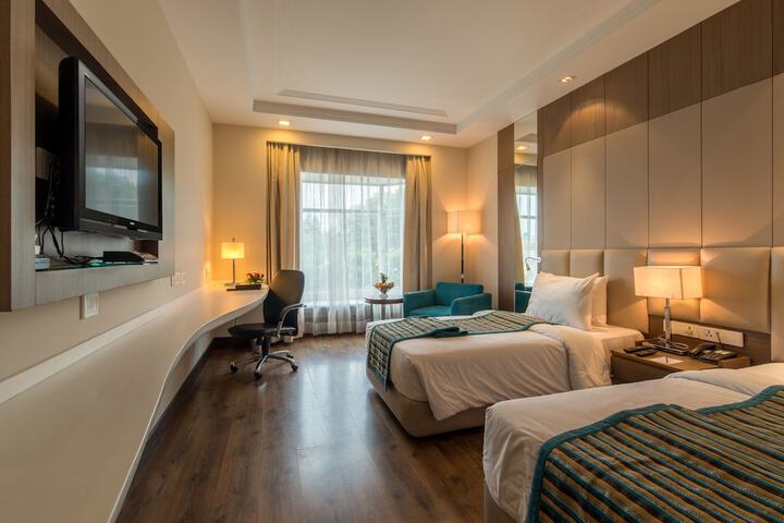 Room 8 of 52