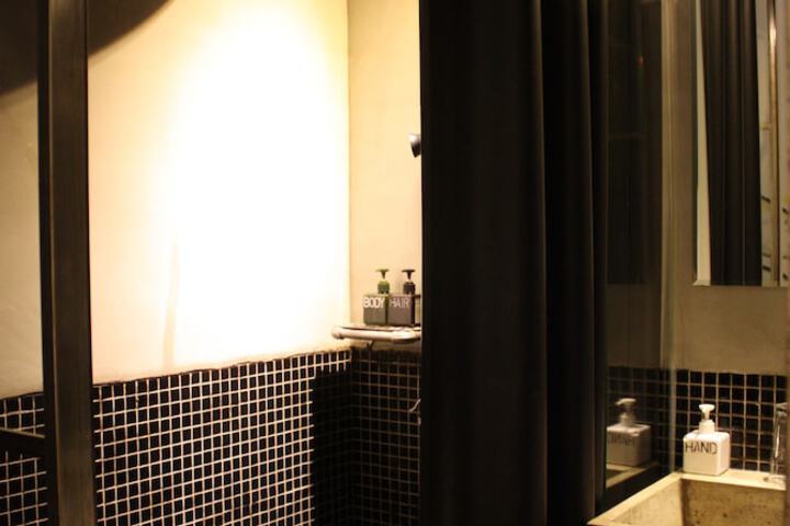 Room 55 of 67