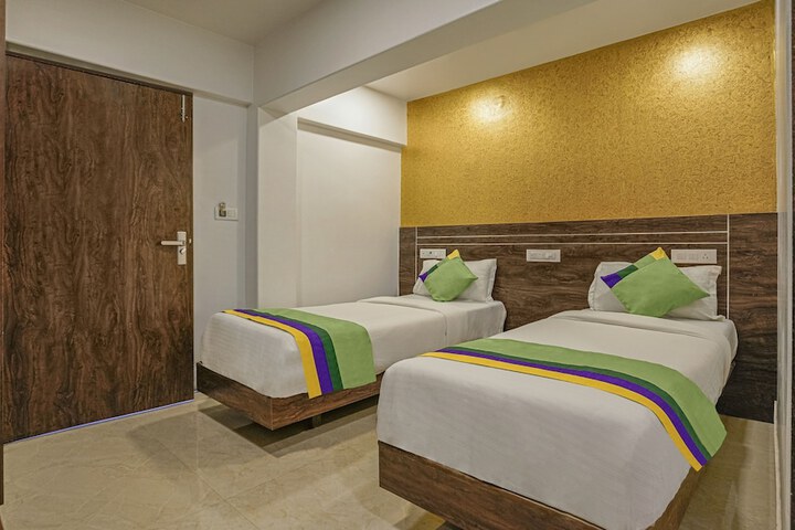 Room 9 of 41
