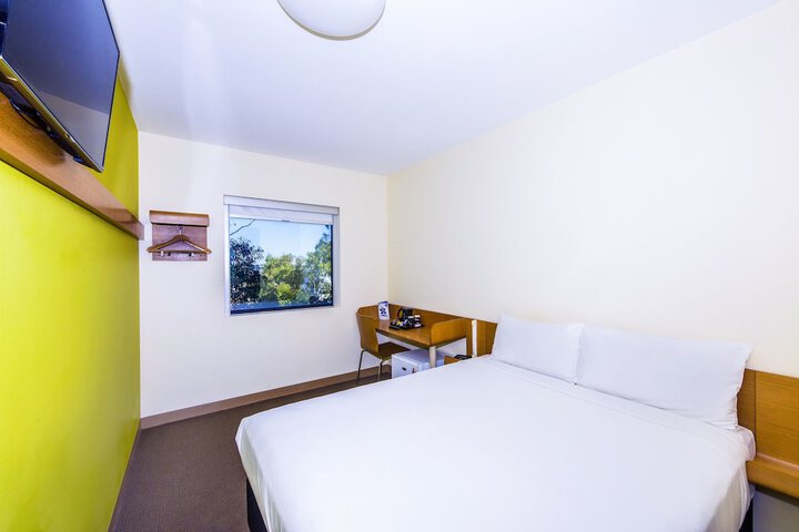 Room 11 of 44