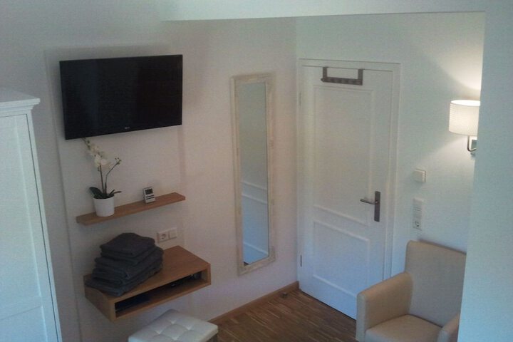 Room 7 of 29