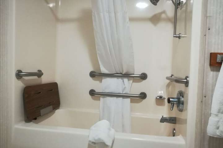 Room 30 of 78