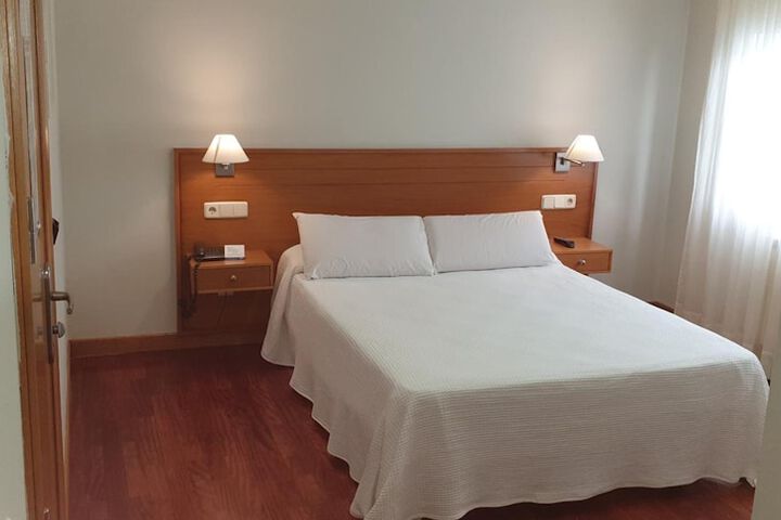 Room 16 of 34