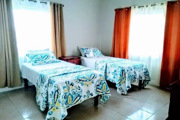 Room 4 of 15