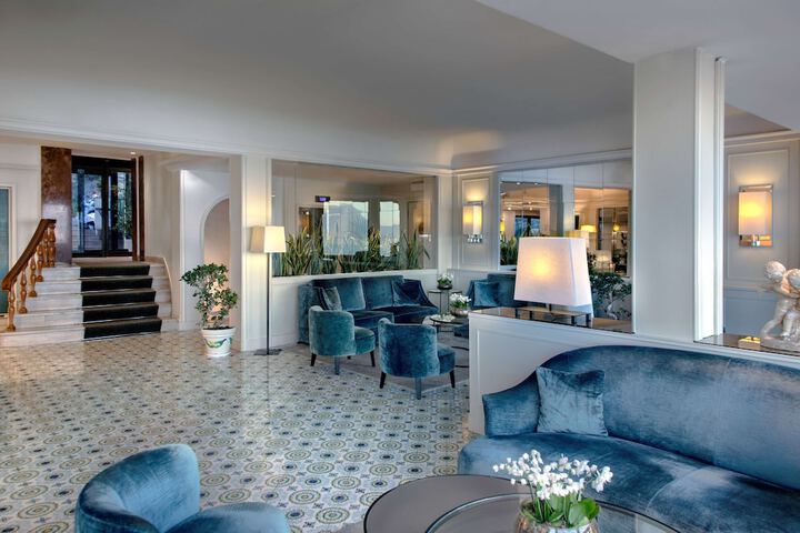 Guest Lobby