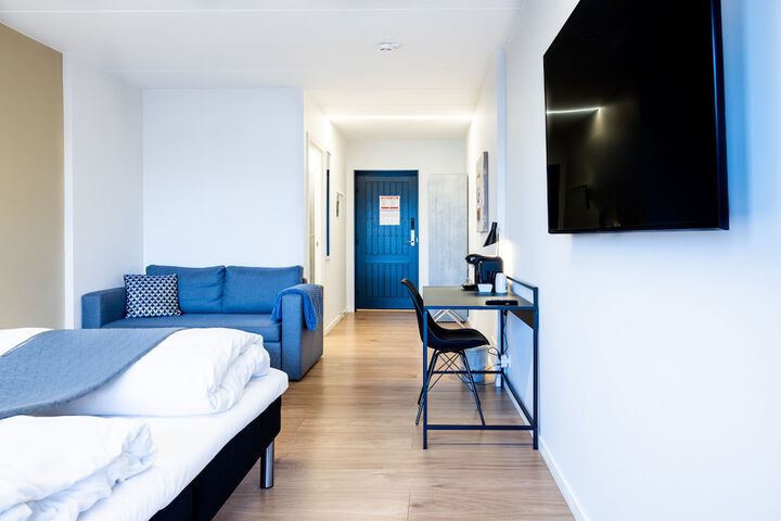 Room 61 of 118