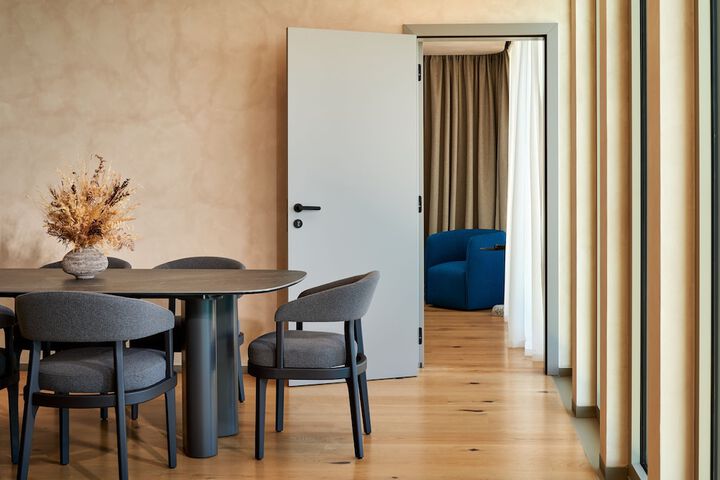 Room 40 of 103