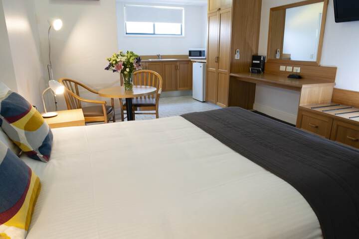 Room 25 of 68