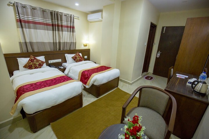 Room 6 of 39