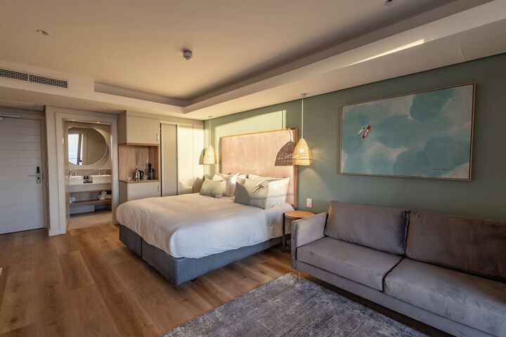 Room 27 of 52