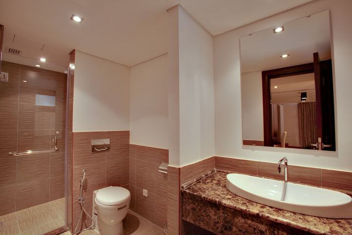 Room 16 of 22