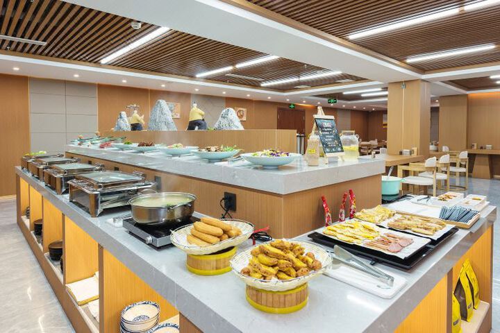 Zunhua Wanda Yue Hotel (Bei Erhuan West Road)