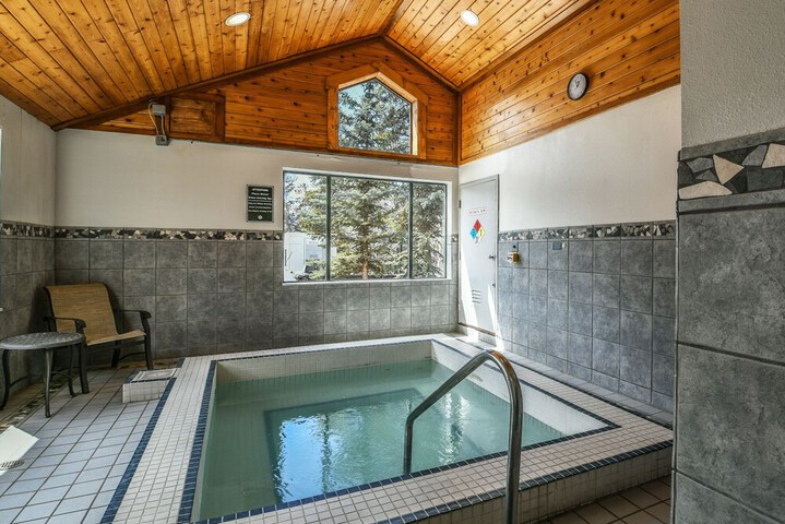 Spa 10 of 73