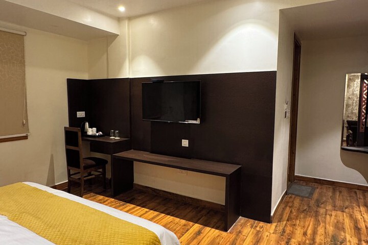 Room 38 of 96