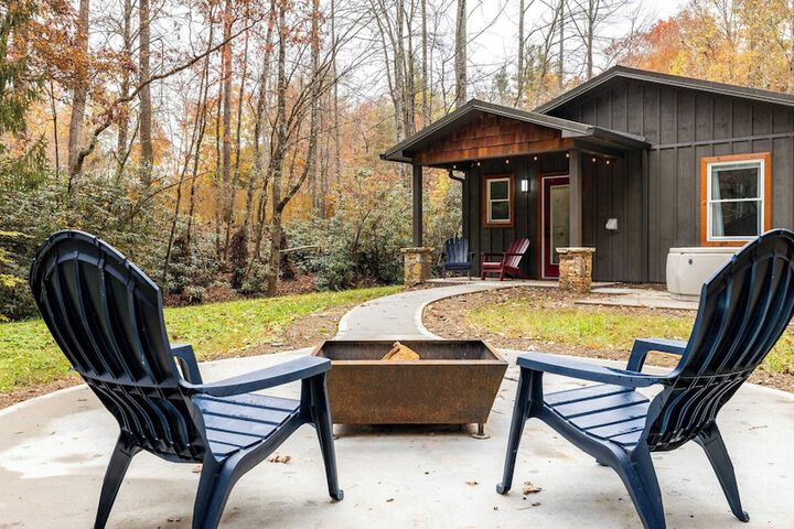 Bears Place by Avantstay Cozy Mountain Cabin in Brevard + Firepit