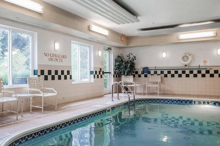 Pools & Facilities