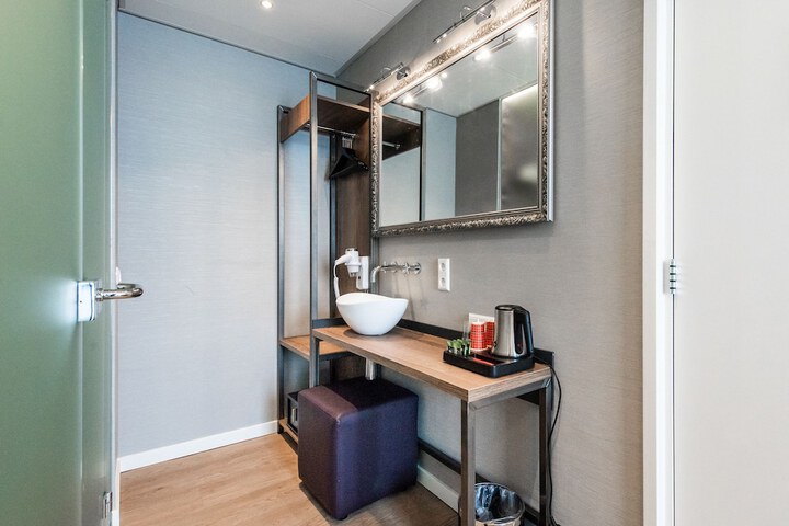 Room 18 of 58